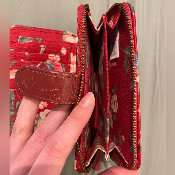 Boho Floral Red Women's Wallet - Picture 7 of 9